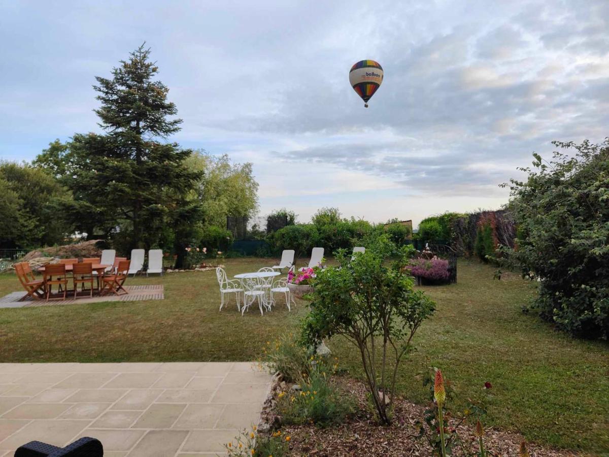 فندق La Maison Genevier - Chambre La Family Montreuil-en-Touraine المظهر الخارجي الصورة